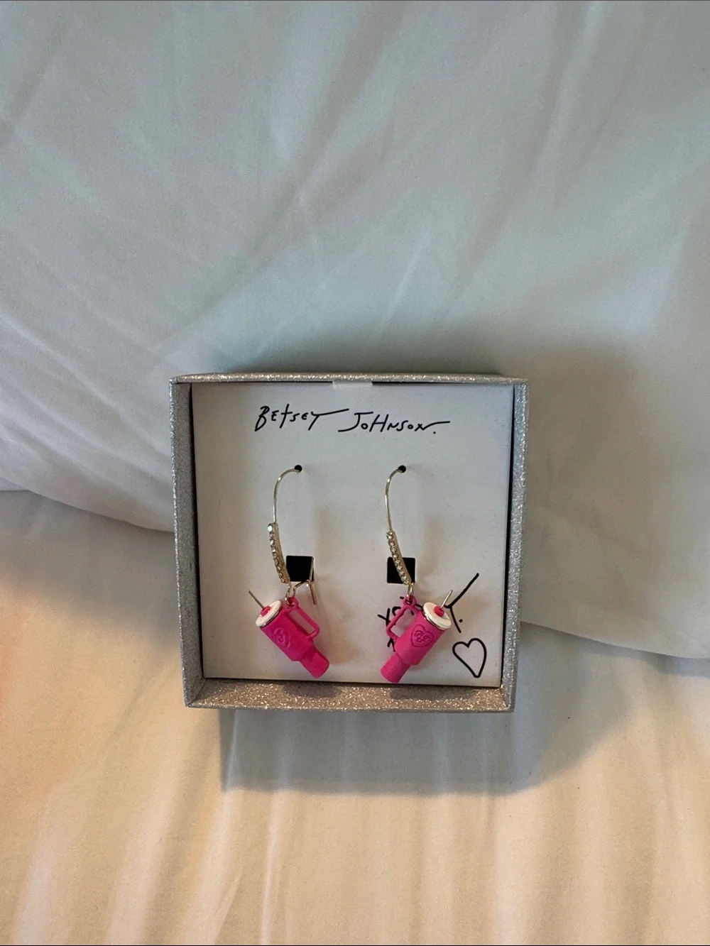 Betsey Johnson pink water bottle tumblers dangling earrings NIB